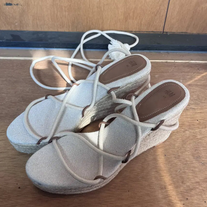 [BUNJANG] H&amp;M Lace-up Espadrille Wedge Sandals / H&amp;M_에스파드류 웨지 샌들 250사이즈