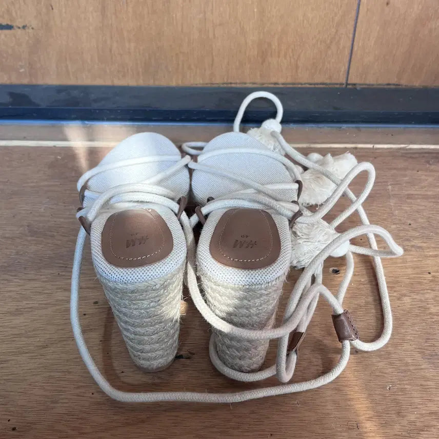[BUNJANG] H&amp;M Lace-up Espadrille Wedge Sandals / H&amp;M_에스파드류 웨지 샌들 250사이즈
