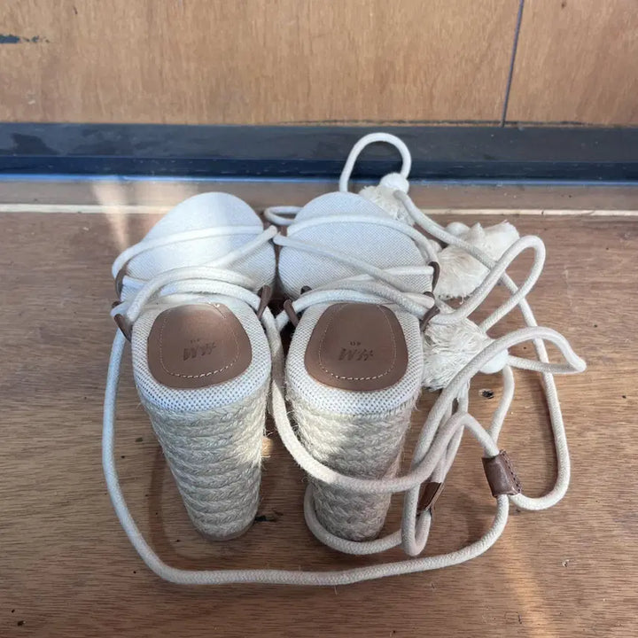 [BUNJANG] H&amp;M Lace-up Espadrille Wedge Sandals / H&amp;M_에스파드류 웨지 샌들 250사이즈