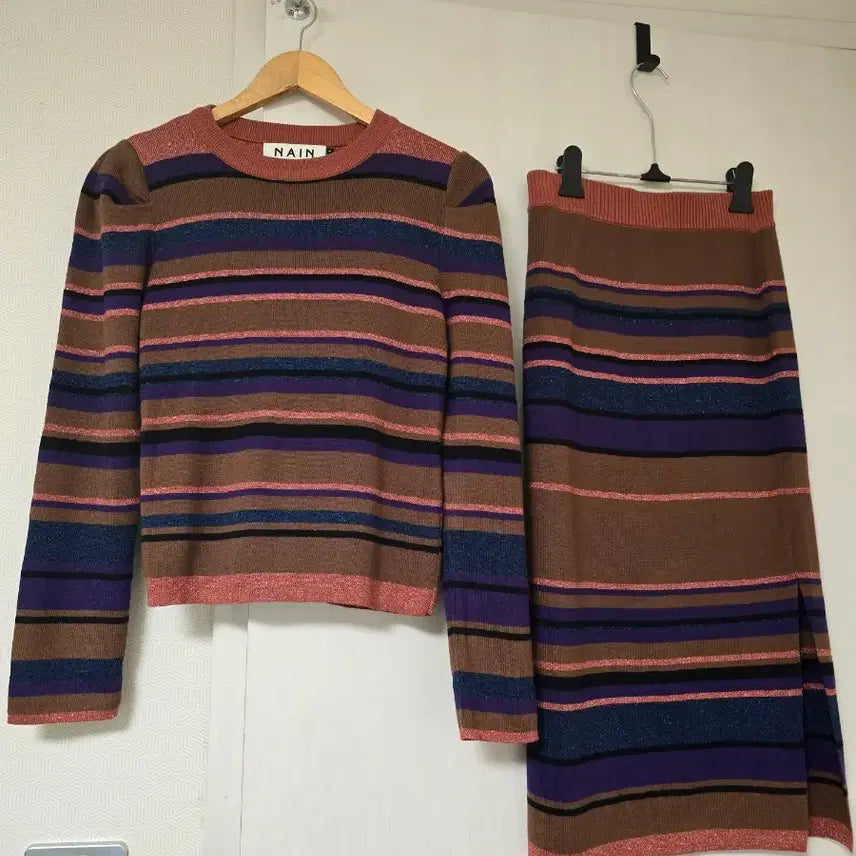 [BUNJANG] NAIN Glitter Pearl Knit Color-Block Top &amp; Bottom Set / 새상품) NAIN글리터 펄감 니트배색 상하의SET