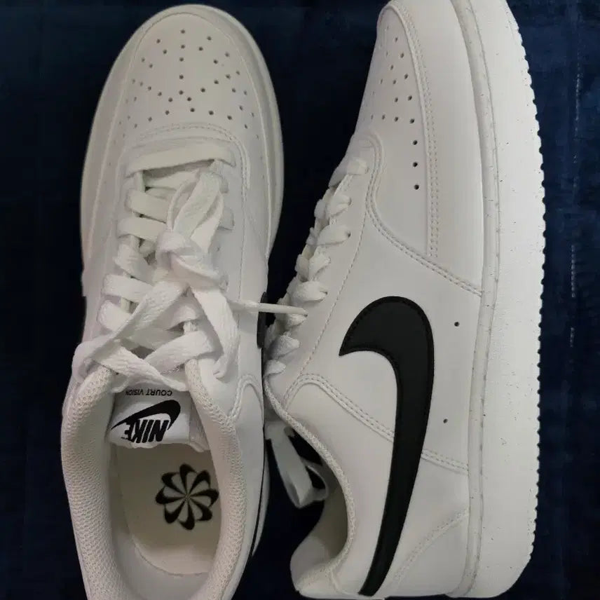 [BUNJANG] Nike Running Shoes (New) / (새제품) 나이키 운동화 팔아요 275mm