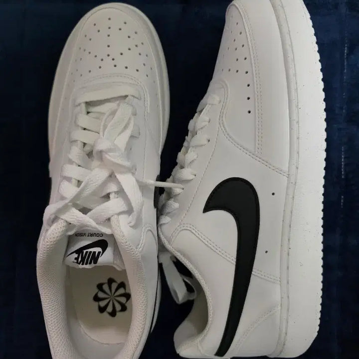 [BUNJANG] Nike Running Shoes (New) / (새제품) 나이키 운동화 팔아요 275mm