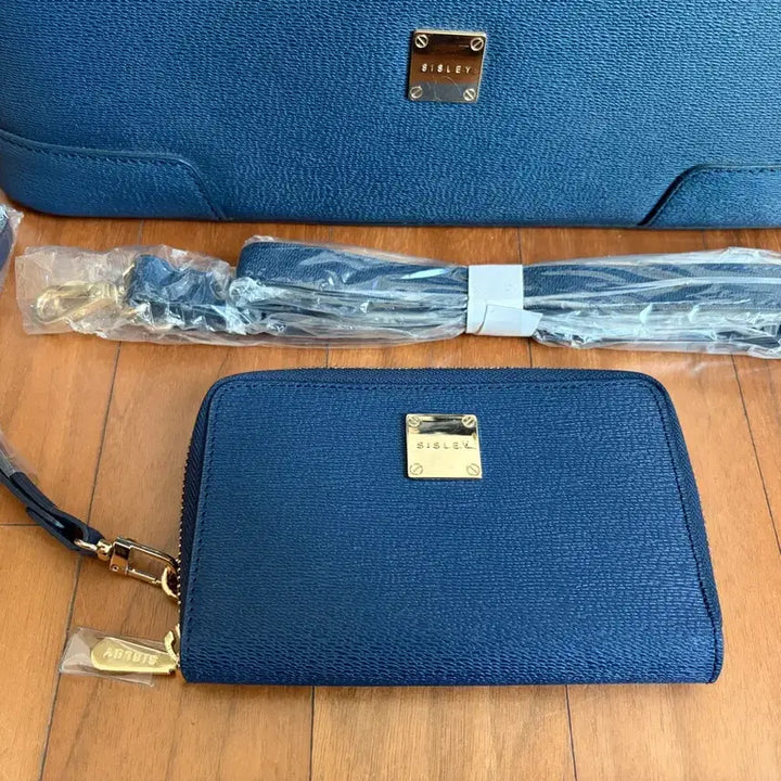 [BUNJANG] Sisley Ella Bag Navy Gold Buckle Detachable Strap / [미사용 신품] 시슬리 엘라백 미사용 신품