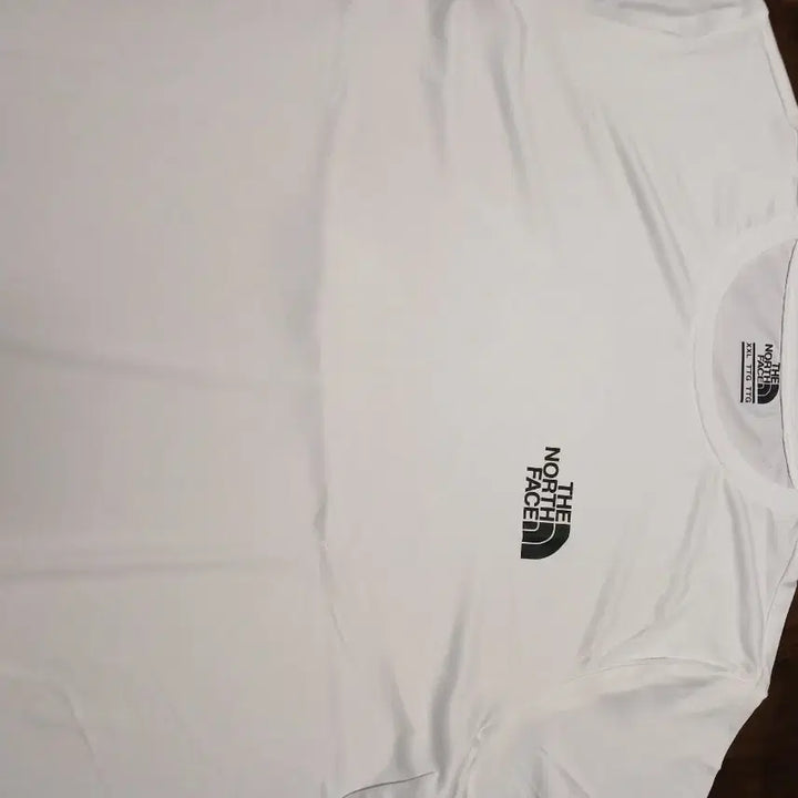 [BUNJANG] The North Face White Performance T-Shirt XXL / 노스페이스 흰색 기능성 반팔티 XXL 새상품