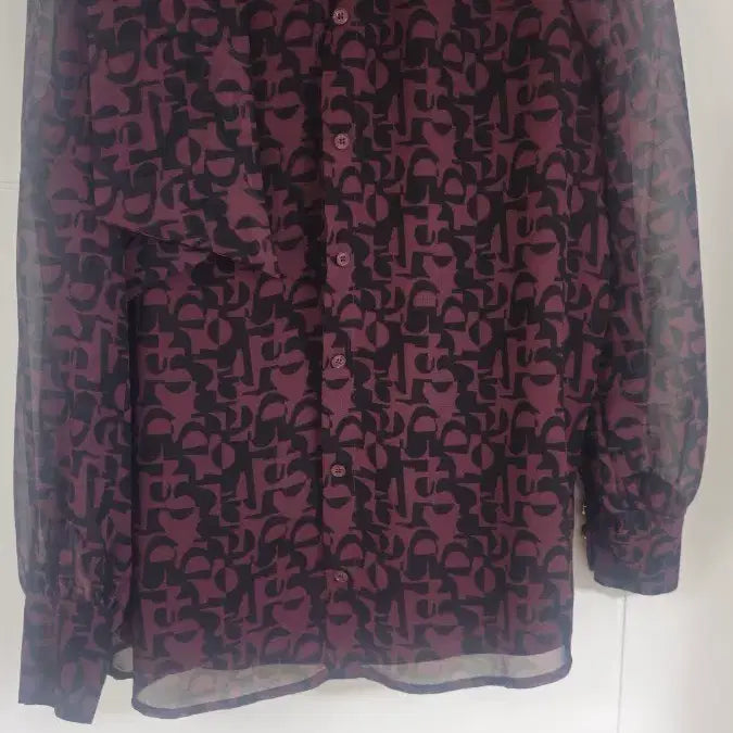 [BUNJANG] MOJO.S.PHINE Wine Pattern Blouse Size 66 / MOJO.S.PHINE 와인 패턴 블라우스 66