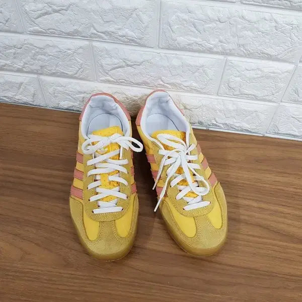 [BUNJANG] Adidas Gazelle Sneakers Size 240 / 아디다스 가젤 운동화 240 (스니커즈)