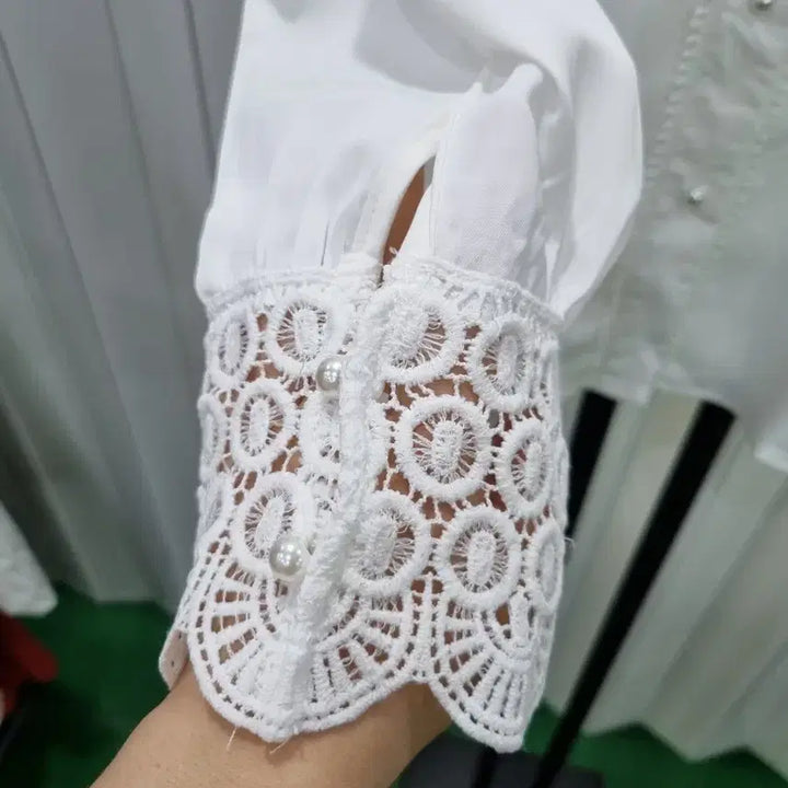 [BUNJANG] White Lace Blouse / 화이트 레이스 셔츠 블라우스