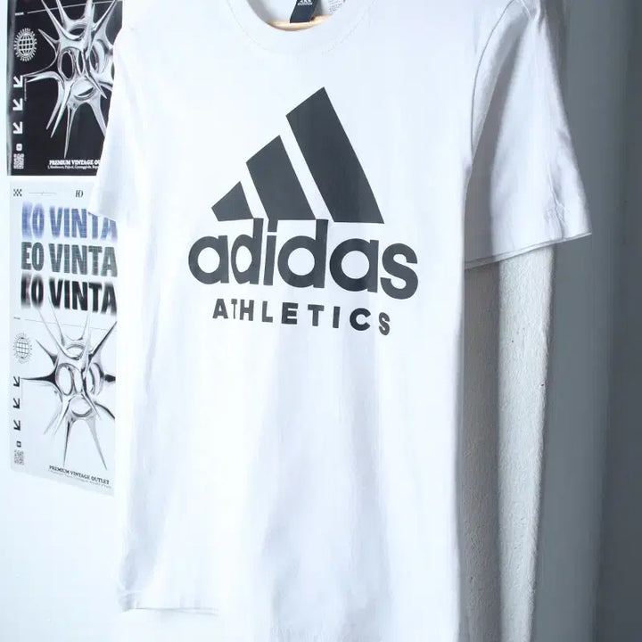 [BUNJANG] Adidas Big Logo Short Sleeve T-Shirt White Old School / W(L) 아디다스 반팔 티셔츠 빅로고 화이트 올드스쿨-75A8