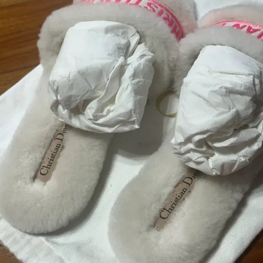 [BUNJANG] Dior Shearling Fuchsia Logo Slides Sandals Women&