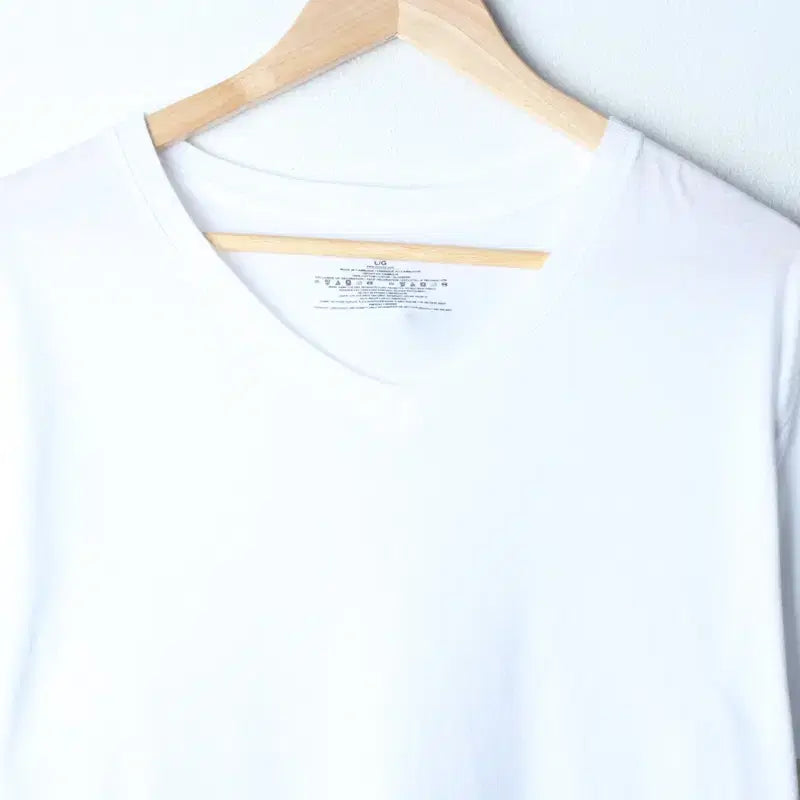[BUNJANG] Tommy Hilfiger V-Neck Basic T-Shirt (L-XL) White / (L-XL) 타미힐피거 반팔 티셔츠 브이넥 화이트 무지 기본-75AC