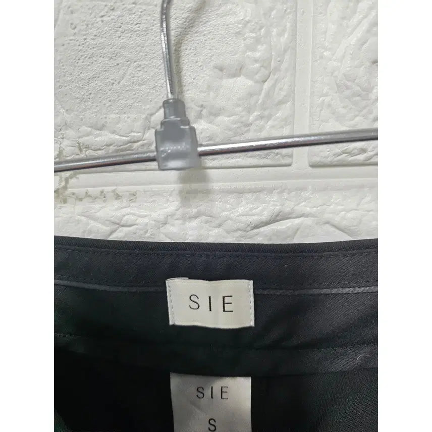 [SOLD OUT] 26인치 시에 SIE 블랙 와이드 슬랙스 D160