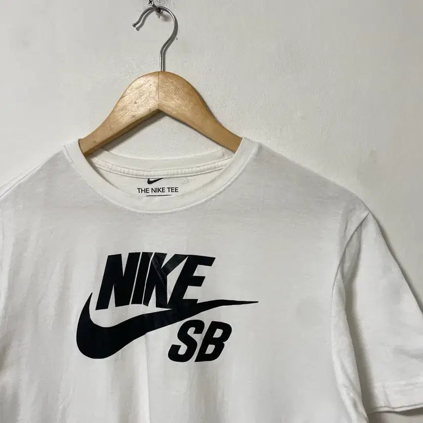 [BUNJANG] Nike Big Swoosh Loose Fit T-Shirt / 100 NIKE 나이키 빅스우시 빅로고 SB 루즈핏 반팔 티셔츠