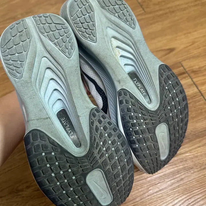 [BUNJANG] Nike Zoom Fly 6 Running Shoes - White (255mm) / 나이키 줌플라이6 / 255