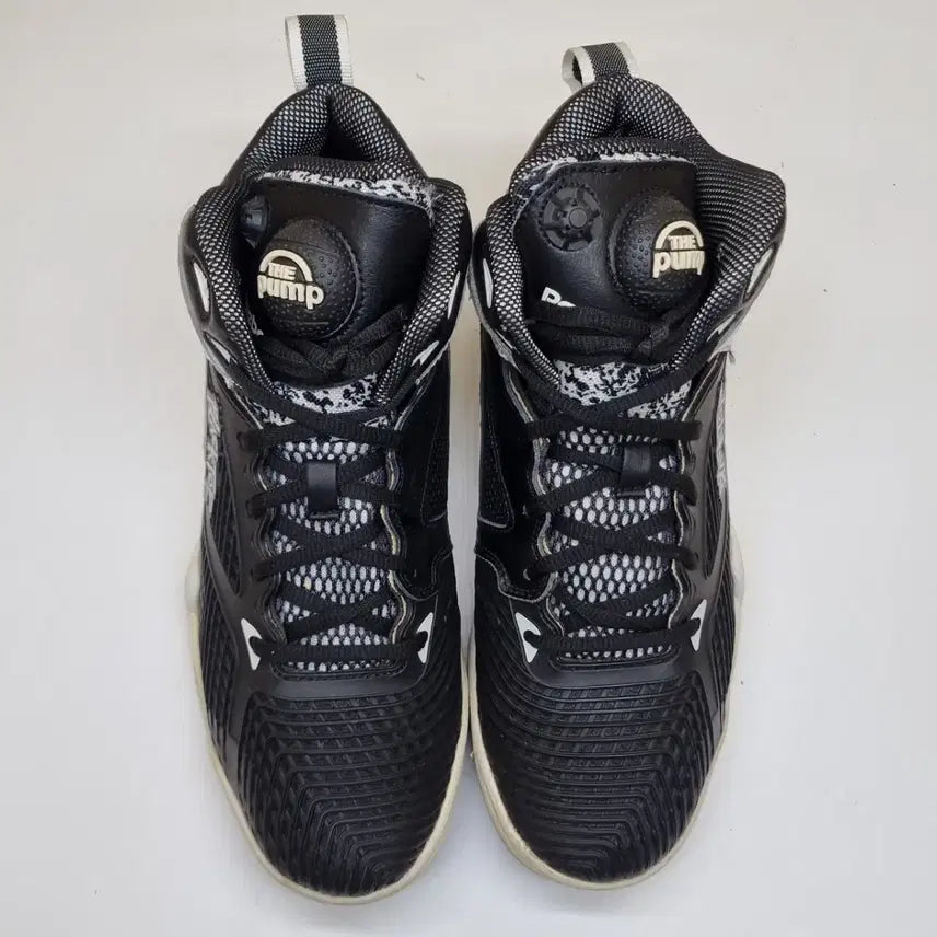 [BUNJANG] Reebok Blacktop Retaliate Basketball Shoes 250 / 리복 블랙탑 리텔리에이트 농구화 250