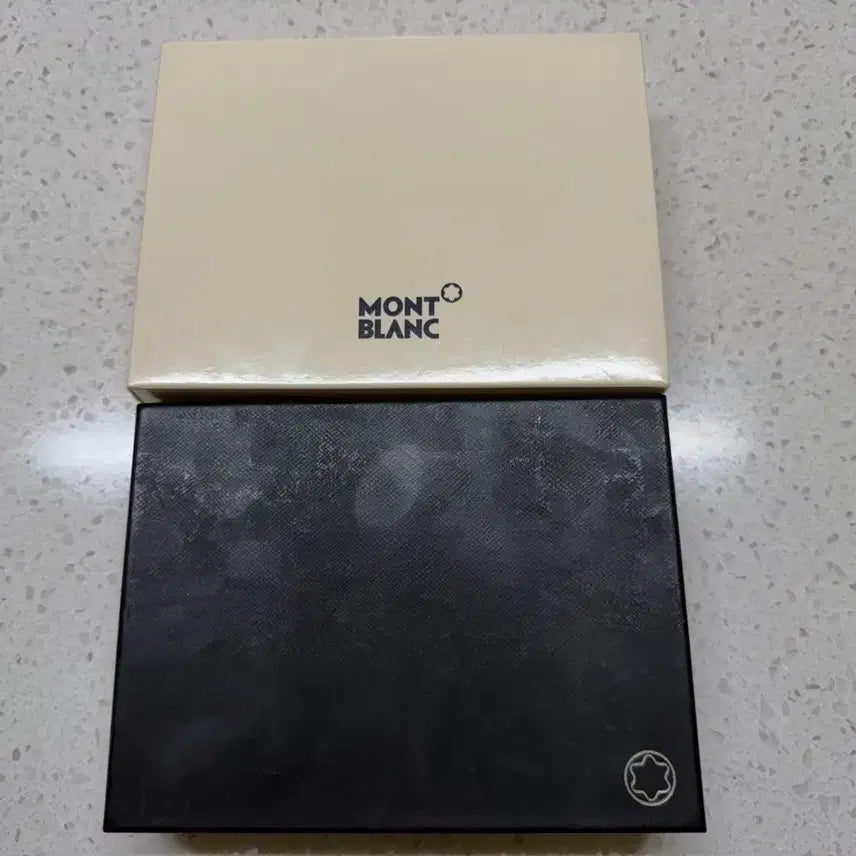 [BUNJANG] Montblanc 103401 Leather Bifold Wallet / 몽블랑 103401 반지갑 중고 판매