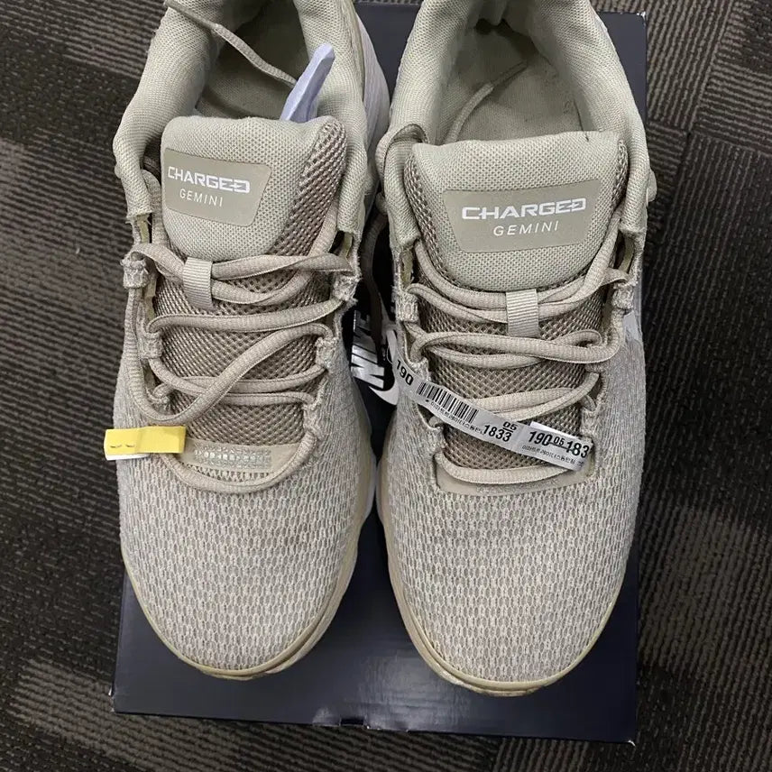[BUNJANG] Under Armour Charged Gemini Sneakers Beige / 언더아머 차지드 제미니 운동화 베이지-세탁