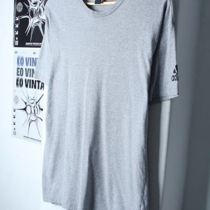 [BUNJANG] Adidas Small Logo T-Shirt Grey Old School / (L-XL) 아디다스 반팔 티셔츠 스몰로고 그레이 올드스쿨-75B1