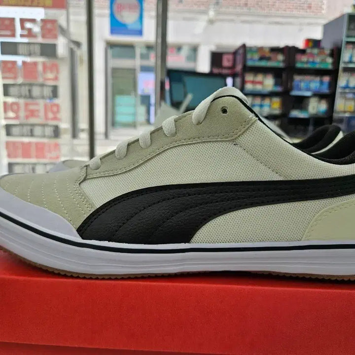 [BUNJANG] Puma Sneakers Ivory/Black 275mm / 푸마 스니커즈 아이보리/블랙 새상품 275mm