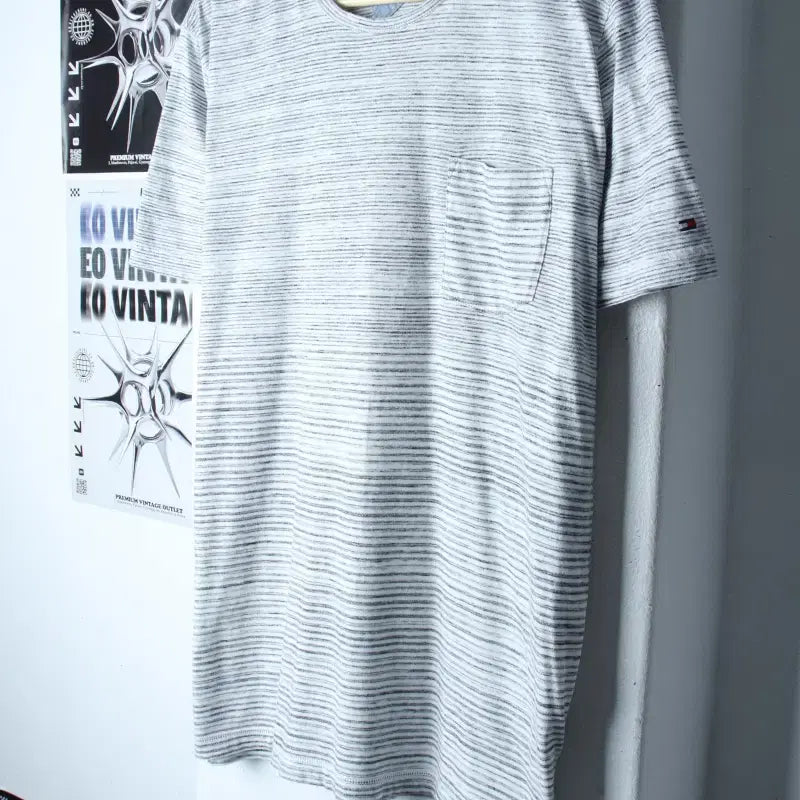 [BUNJANG] Tommy Hilfiger Striped T-Shirt (XL-2XL) / (XL-2XL) 타미힐피거 반팔 티셔츠 빅사이즈 스트라이프-75B2