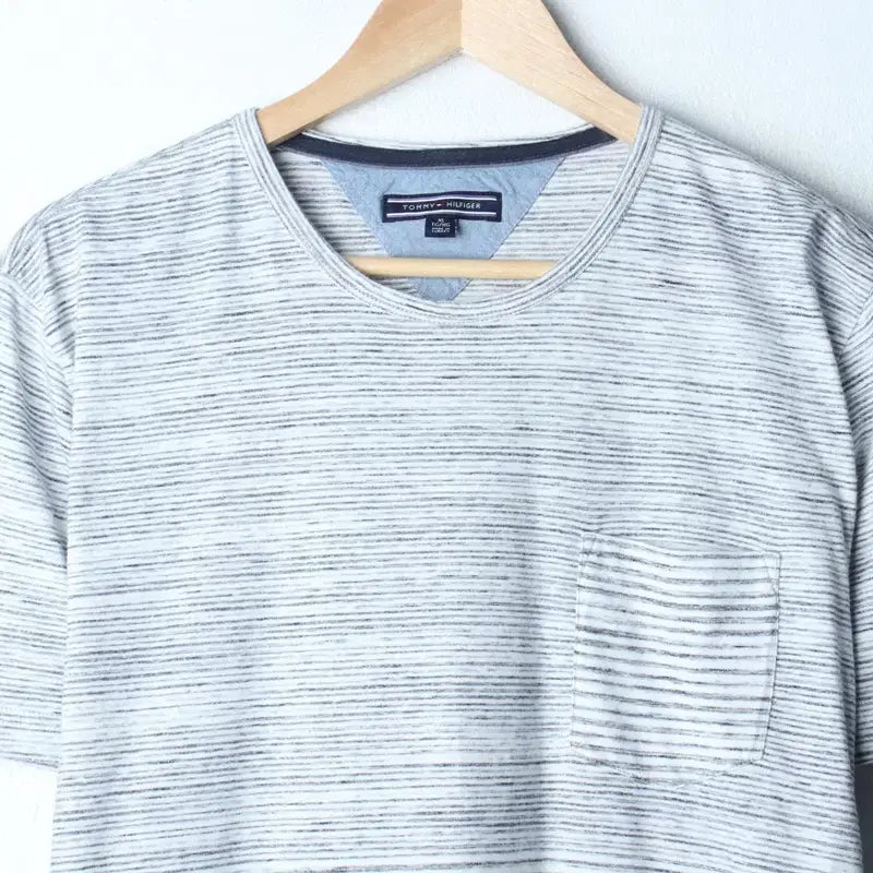 [BUNJANG] Tommy Hilfiger Striped T-Shirt (XL-2XL) / (XL-2XL) 타미힐피거 반팔 티셔츠 빅사이즈 스트라이프-75B2