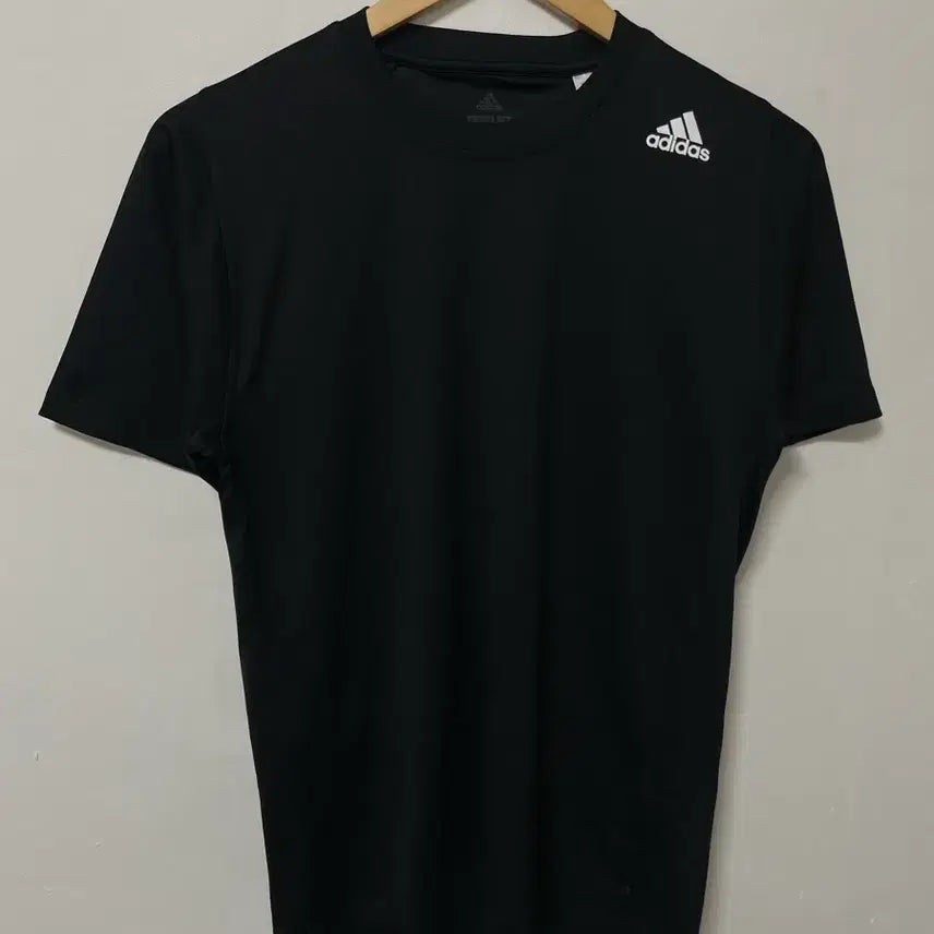 [BUNJANG] Adidas Functional Spandex T-Shirt / 95 아디다스 기능성 스판 반팔티 정품