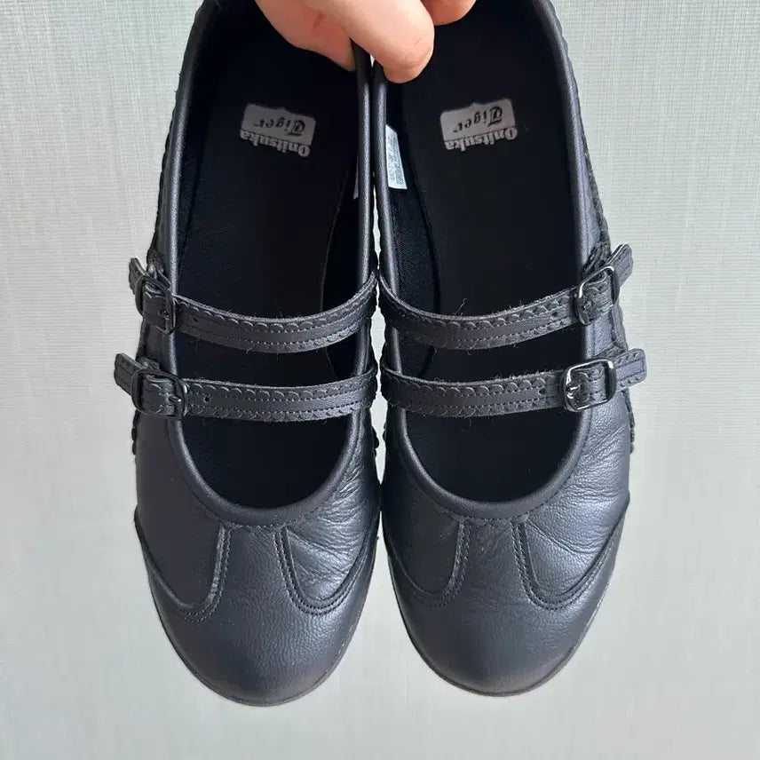 [BUNJANG] Onitsuka Tiger Mary Jane Shoes (245) / 오니츠카타이거 메리제인 245