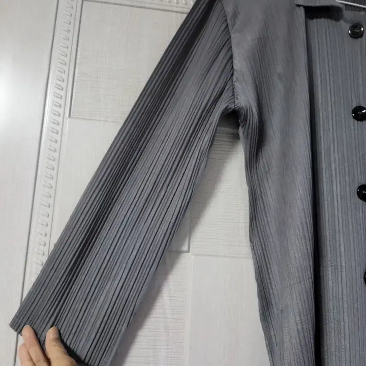[BUNJANG] Pleated Long Jacket / 플리츠 롱자켓