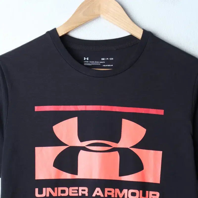 [BUNJANG] Under Armour Big Logo T-Shirt Charcoal Old School / (S-M) 언더아머 반팔 티셔츠 빅로고 차콜 올드스쿨-75B6