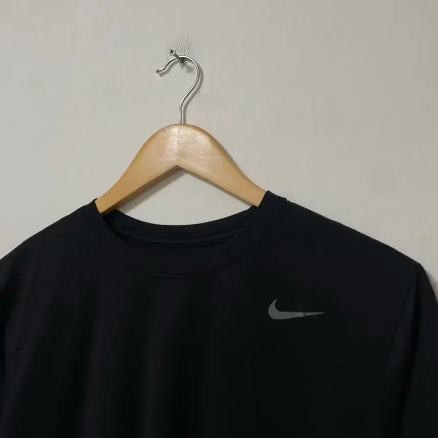 [SOLD OUT] 95 나이키 드라이핏 기능성 스판 반팔티 정품