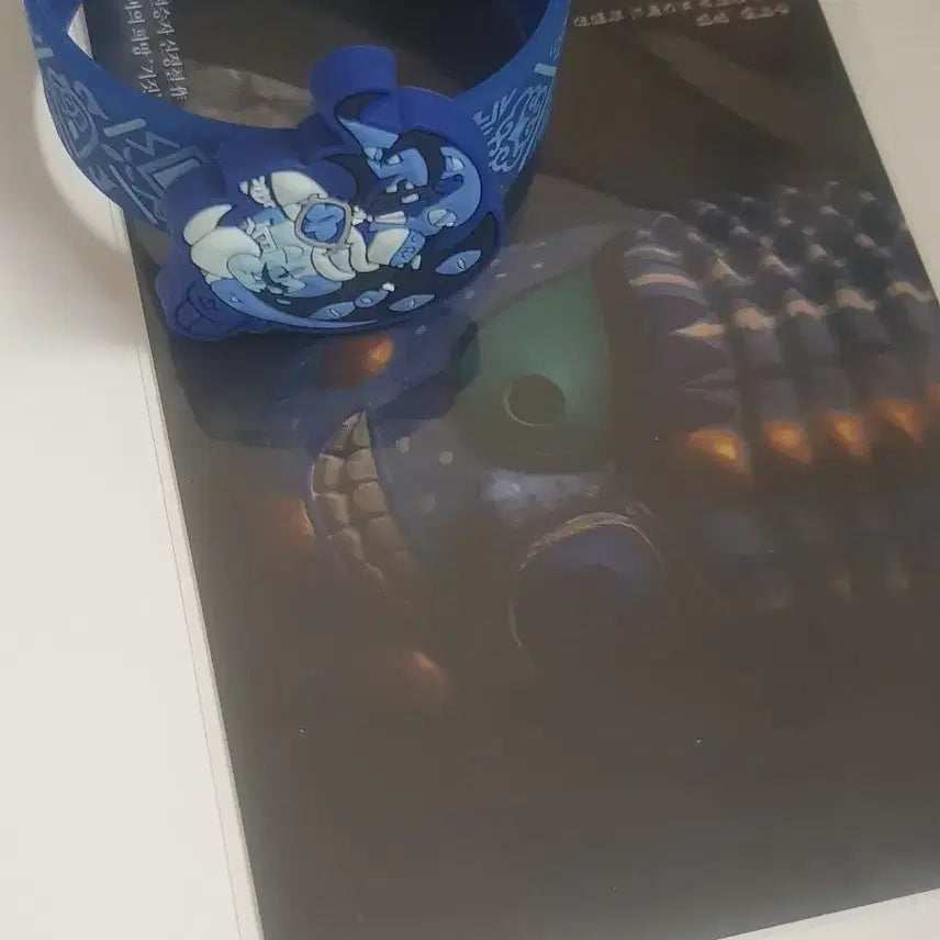 [BUNJANG] Cookie Run Shadow Milk Bracelet Postcard Set / 쿠키런 쉐도우밀크 팔찌 엽서
