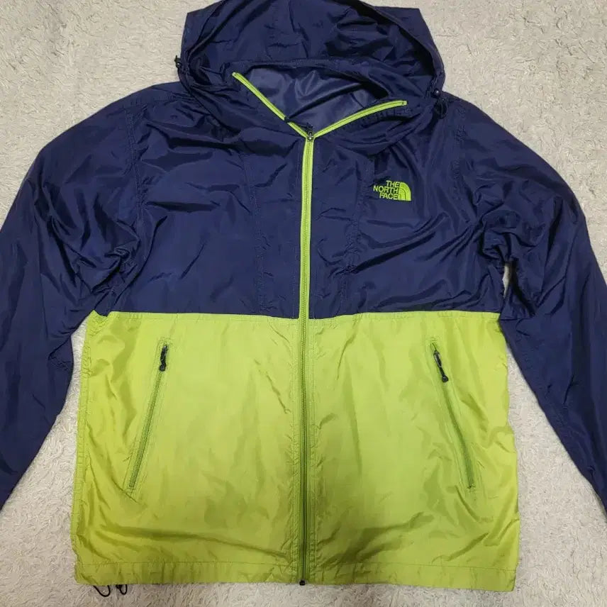 [BUNJANG] The North Face Lightweight Jacket &amp; Windbreaker Jacket Set (Size L) / 노스페이스경량자켓&amp;노스페이스바람막이자켓 2Set(모두드림)