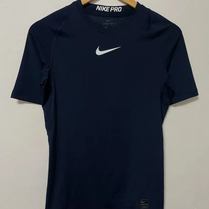 [SOLD OUT] 100 나이키 드라이핏 기능성 스판 반팔티 정품