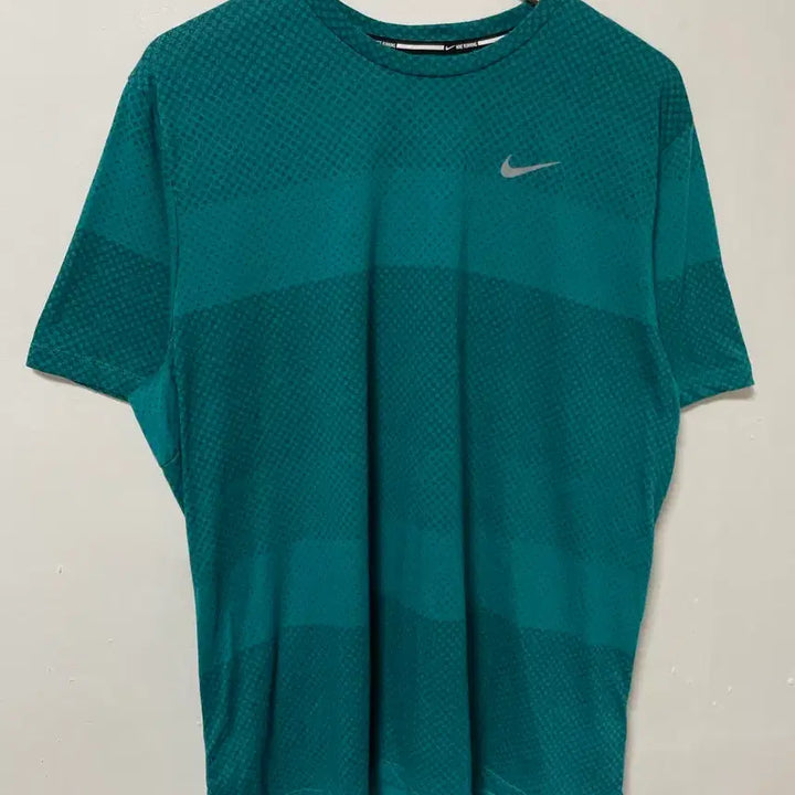 [BUNJANG] Nike Dri-FIT Running T-Shirt / 105 나이키 드라이핏 러닝 기능성 스판 반팔티 정품
