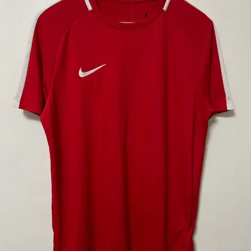 [BUNJANG] Nike Dri-FIT Performance Spandex Short Sleeve T-Shirt / 100 나이키 드라이핏 기능성 스판 반팔티 정품