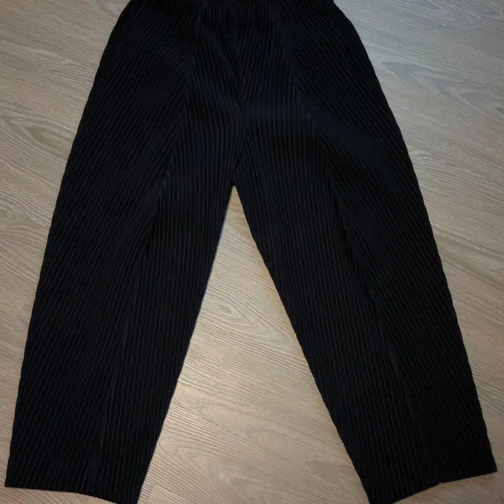 [BUNJANG] Homme Plissé Pleated Pants Black Size 2 / [2] 옴므플리세 바지