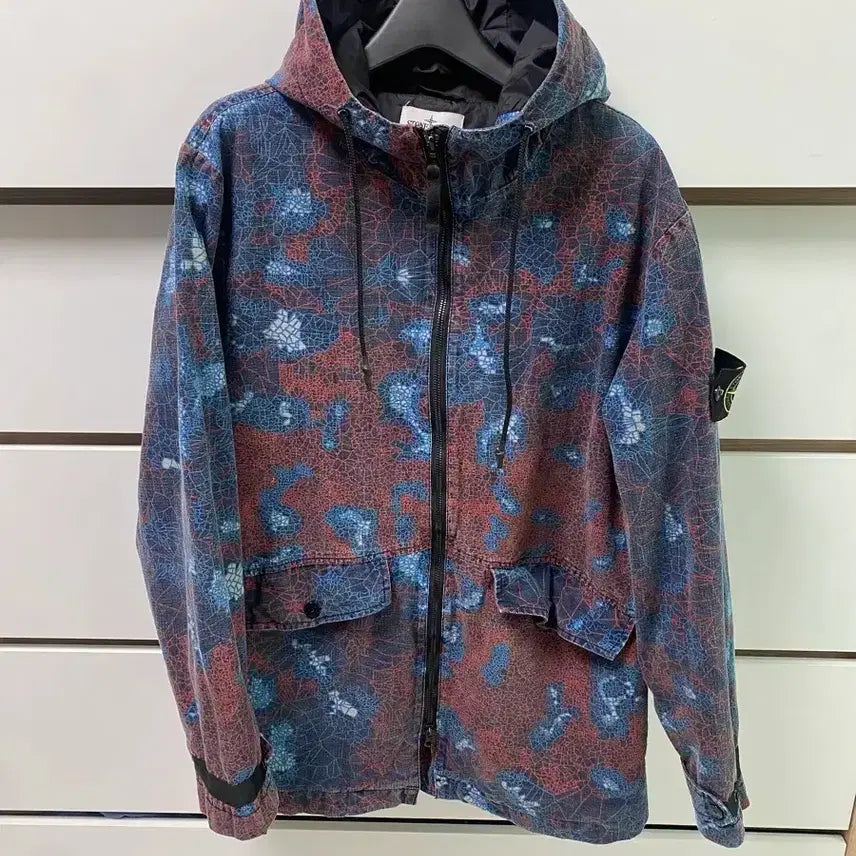 [BUNJANG] Stone Island Thermosensitive Windbreaker Hoodie / 스톤아일랜드 써모센시티브 바람막이