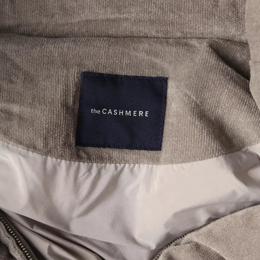 [BUNJANG] The Cashmere 22FW Corduroy Goose Down Short Padding Grey / 더캐시미어 22FW 코듀로이 구스다운 숏패딩 그레이