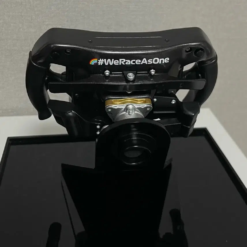 [BUNJANG] Minichamps W11 Hamilton Steering Wheel 1:18 Scale / 1:2 미니챔프 w11 해밀턴 스티어링 휠 ( 1:18,f1 다이캐스트