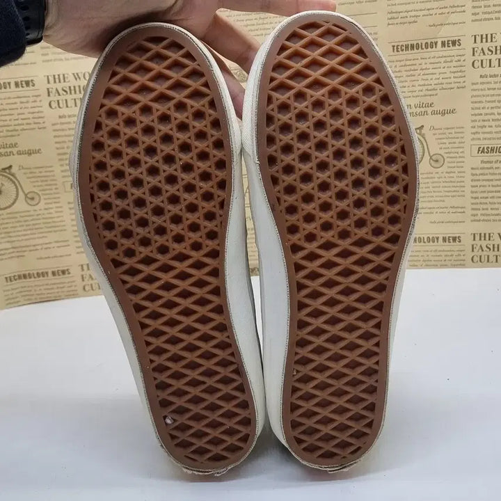 [BUNJANG] Vans OG Style 38 High-Top Sneakers (Size 250) / 반스 OG 스타일38 하이탑250
