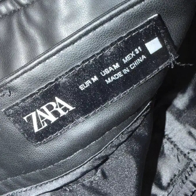[BUNJANG] Zara Black Leather Pants / 자라 블랙 팬츠