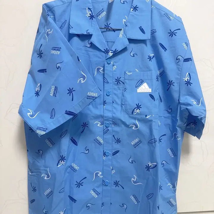 [BUNJANG] Adidas Summer Surfing Pattern Short Sleeve Shirt / 아디다스 여름 서핑 패턴 셔츠