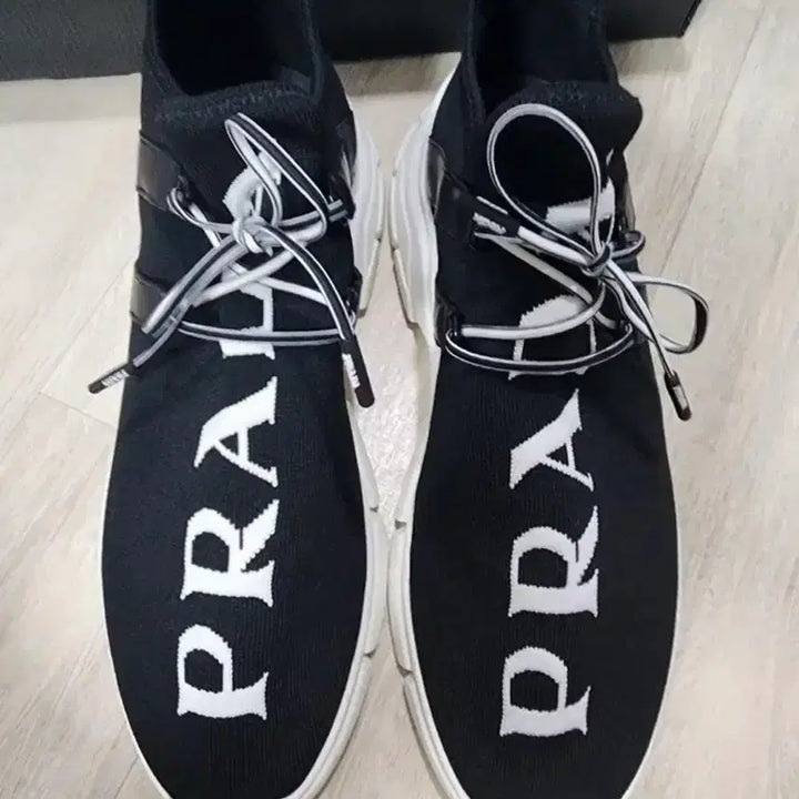 [BUNJANG] Prada Knit Sneakers / 프라다 니트 스트커즈