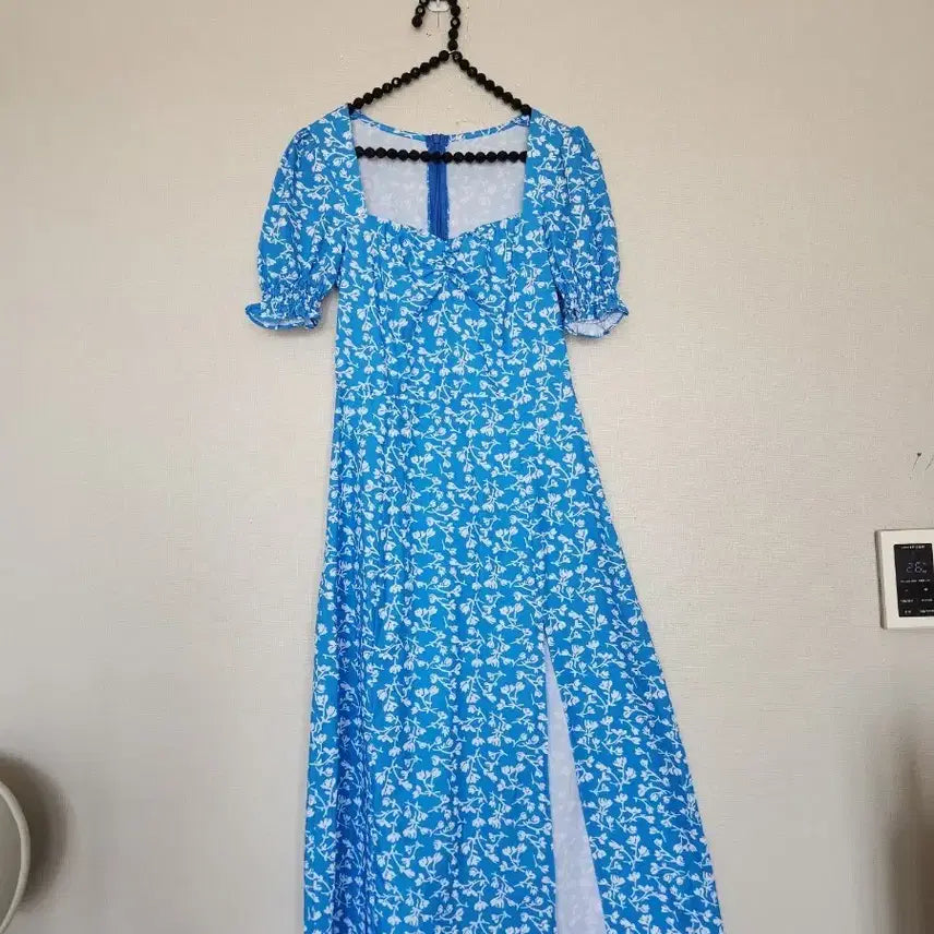 [BUNJANG] Blue Flower Long Dress Square Neck Slit / 블루 플라워 롱 원피스 스퀘어넥 슬릿