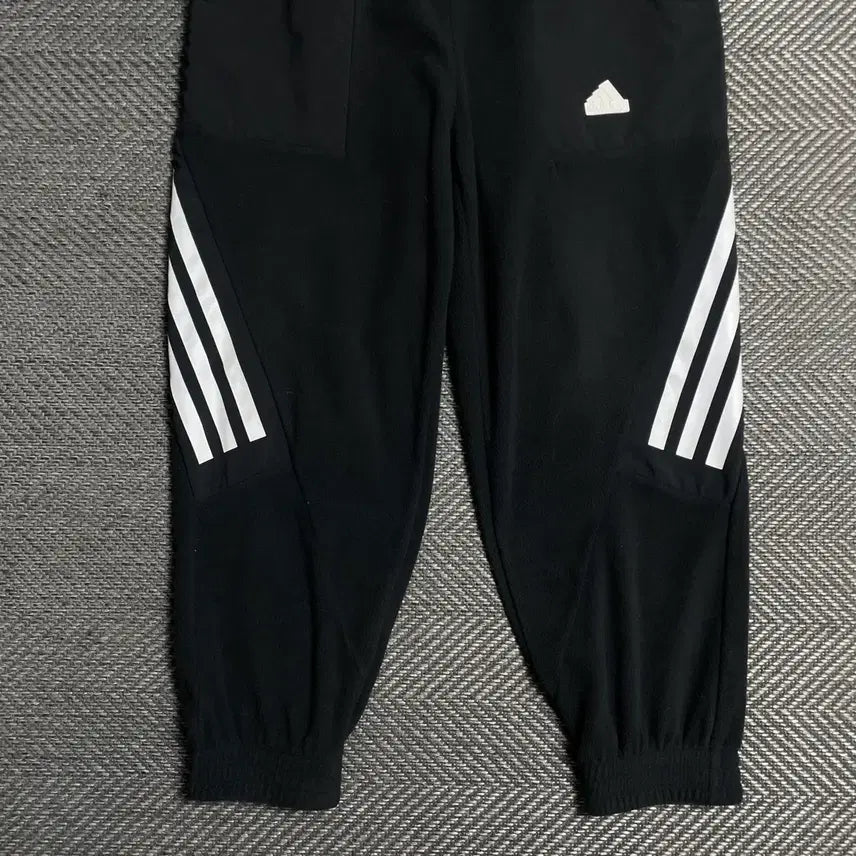 [BUNJANG] Adidas Colorblock Detail Fleece Pants / 아디다스 신형 배색 디테일 플리스 팬츠o 5584