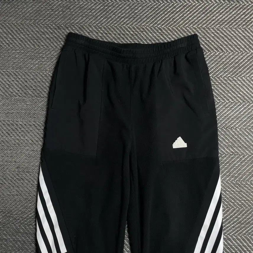 [BUNJANG] Adidas Colorblock Detail Fleece Pants / 아디다스 신형 배색 디테일 플리스 팬츠o 5584