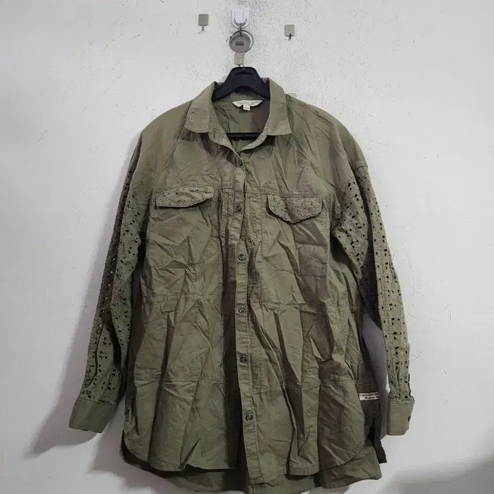[BUNJANG] Free People Khaki Punching Long Shirt / Free People 카키색 펀칭 롱 셔츠