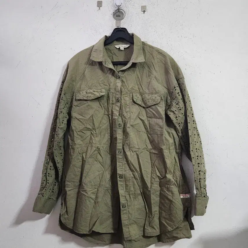 [BUNJANG] Free People Khaki Punching Long Shirt / Free People 카키색 펀칭 롱 셔츠