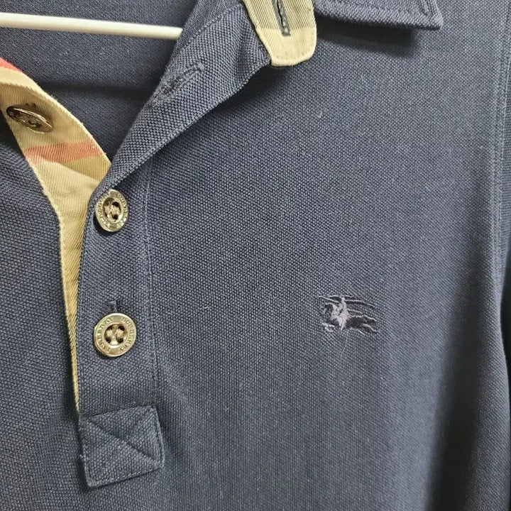 [BUNJANG] Burberry Navy Long Sleeve Polo Shirt / 버버리 네이비 긴팔 폴로티셔츠