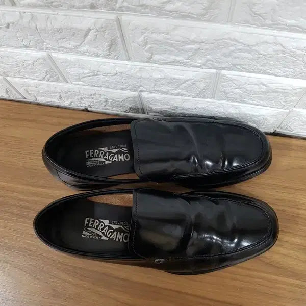 [SOLD OUT] 페라가모 구두 남성280 (9 EEE 정품 로퍼)