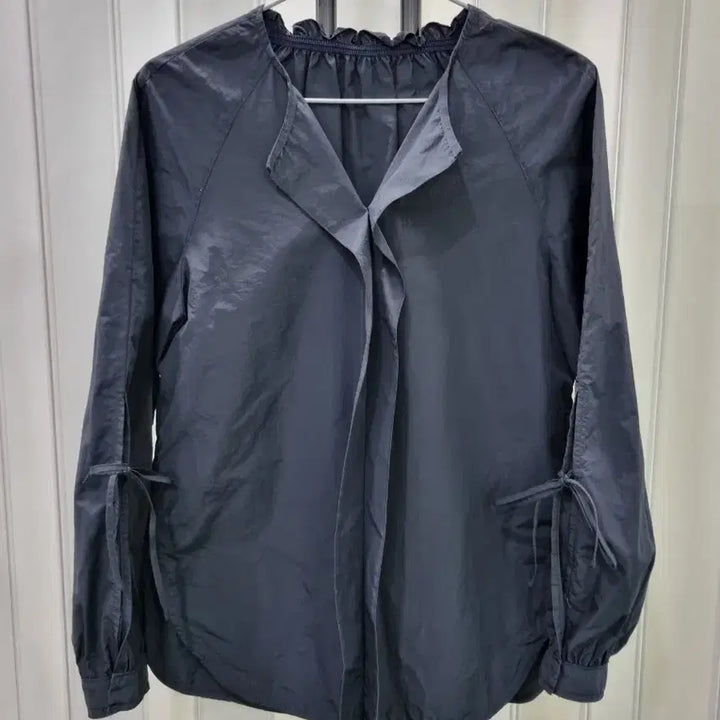 [BUNJANG] Ribbon Neck Shirring Blouse / 리본 넥 셔링 블라우스